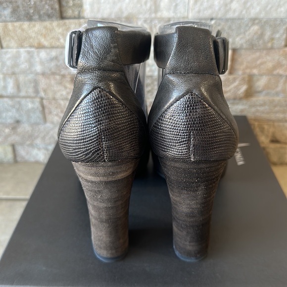 Vince Camuto Gabby Heel - Picture 5 of 10